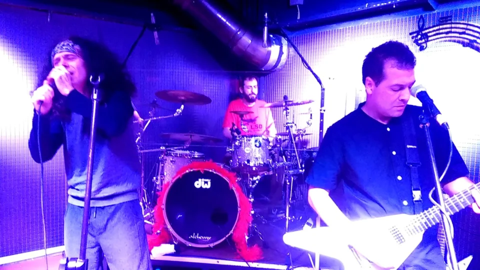 Uyut Beni - Kurban @If Performance Hall Ankara 22.09.16